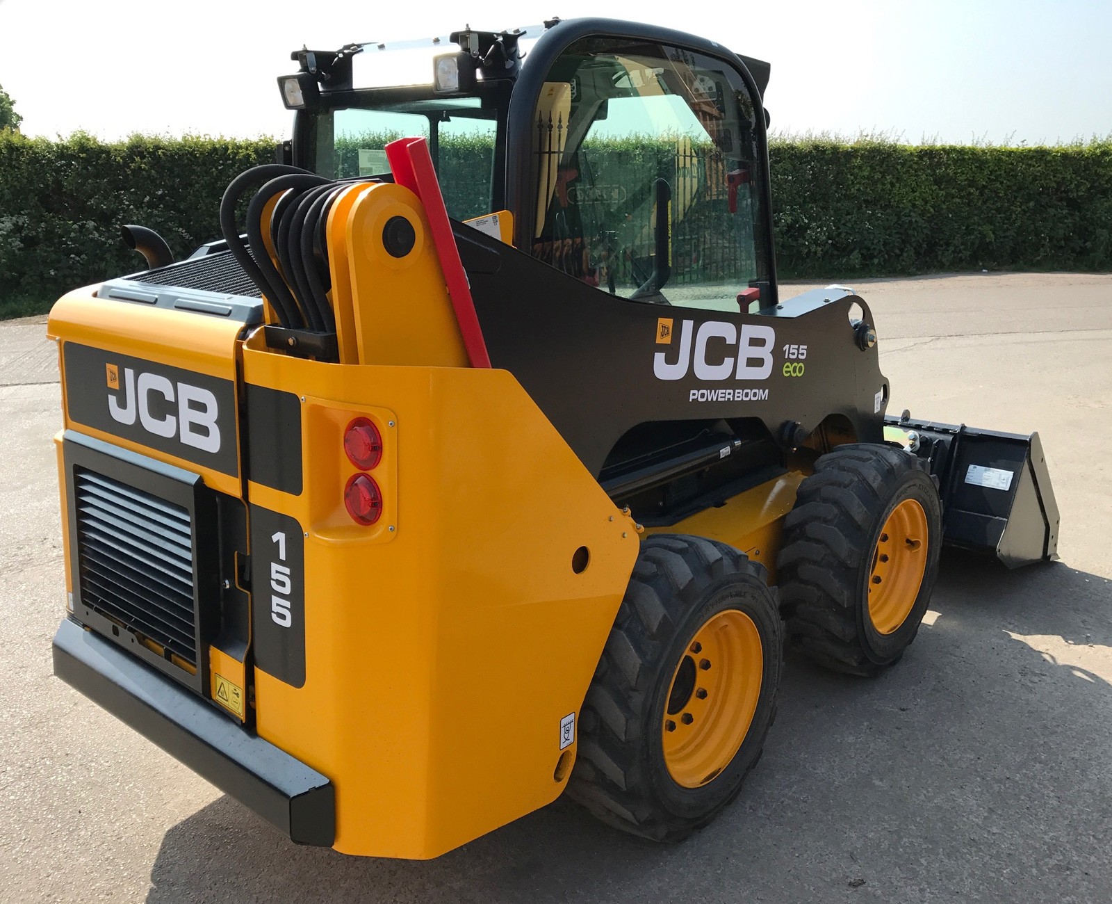 Мини-погрузчик JCB 155HD