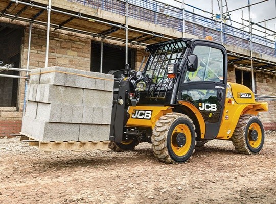 Телескопический погрузчик JCB 520-40